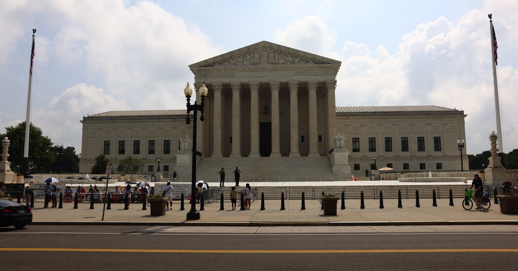 Justices Expand Trump’s Power to Fire Officials
