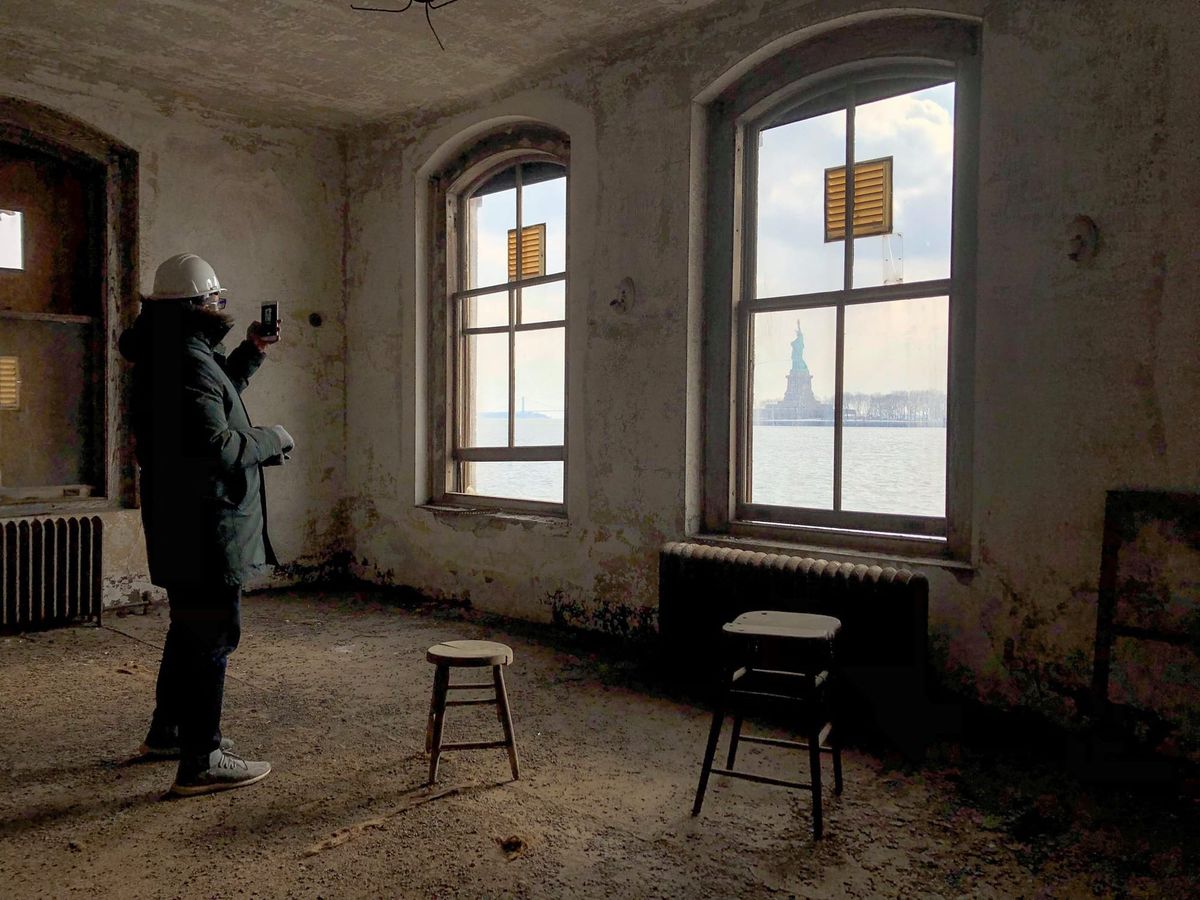 Lost Synagogues of NYC with Ellen Levitt