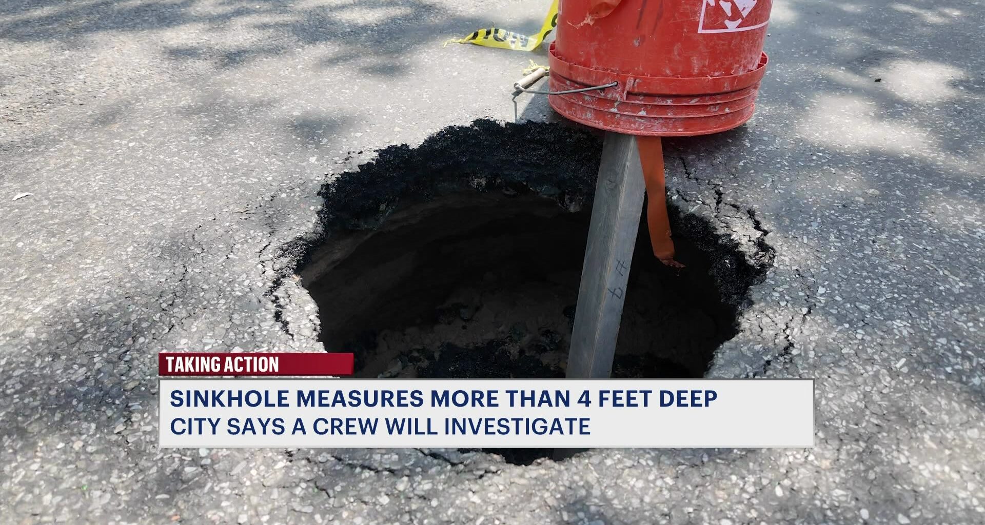 News 12 | Brooklyn | Taking Action Canarsie Neighbors Demand Action As Growing Sinkhole Tops Depth Of 4 Feet