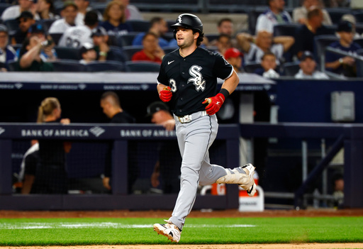Benintendi's pinch-hit grand slam helps White Sox stop 9-game skid in Bronx with 5-1 win over Yanks