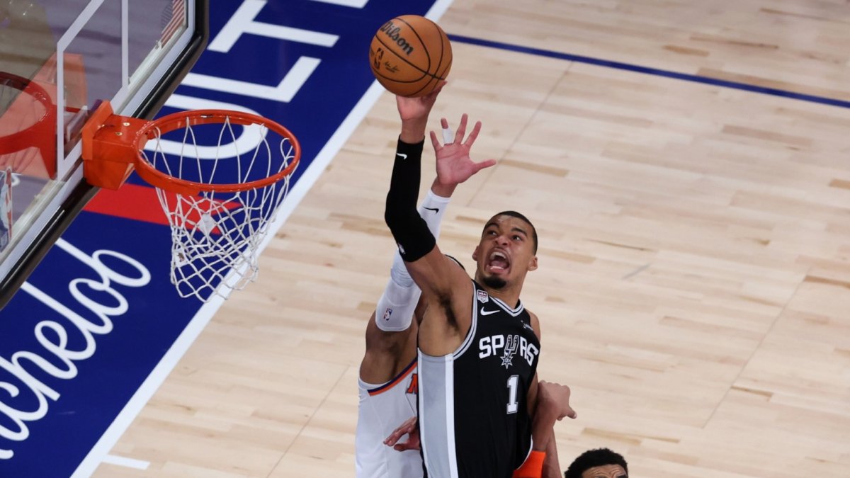 San Antonio Spurs Beat New York Knicks 115-111 in NBA Finals Game 3, Wembanyama Scores 32 Points – NBC New York