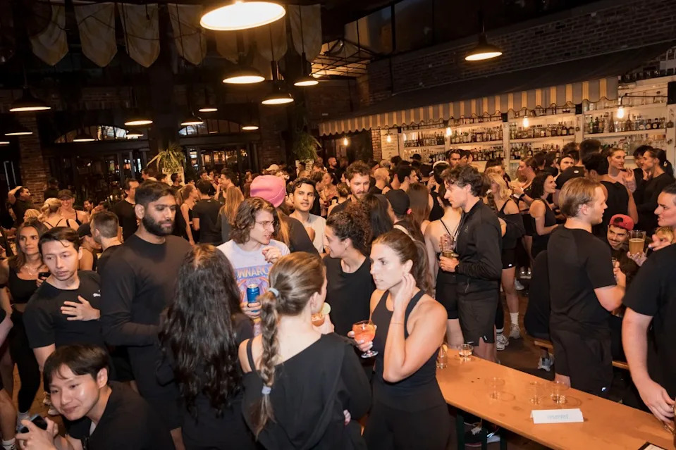 For runner enthusiasts, a scenic NYC run followed by a beer and small talk is an ideal way to meet others. Stefano Giovannini