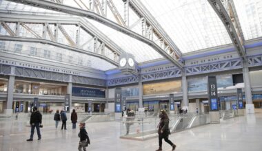 5 hospitalized in mass stabbing incident at New York's Penn Station