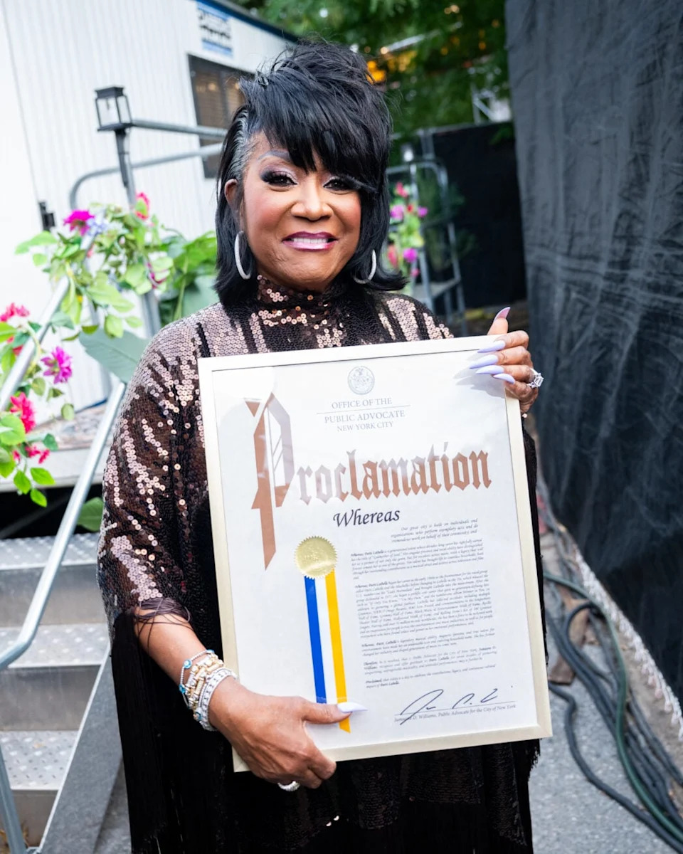 Patti LaBelle holds her proclamation from the Office of the Public Advocate at the BRIC Celebrate Brooklyn! Benefit in Brooklyn, New York, on June 26, 2026. Photo by Toby Tenenbaum.