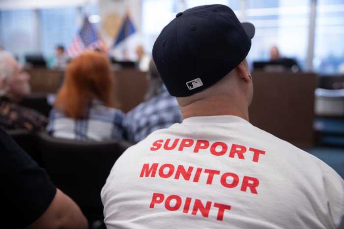 monitor point tshirt