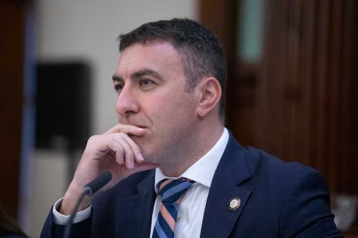 City Council Education Committee Chair, Eric Dinowitz pressed for an equitable distribution of resources while fulfilling the DOE class size mandate.
