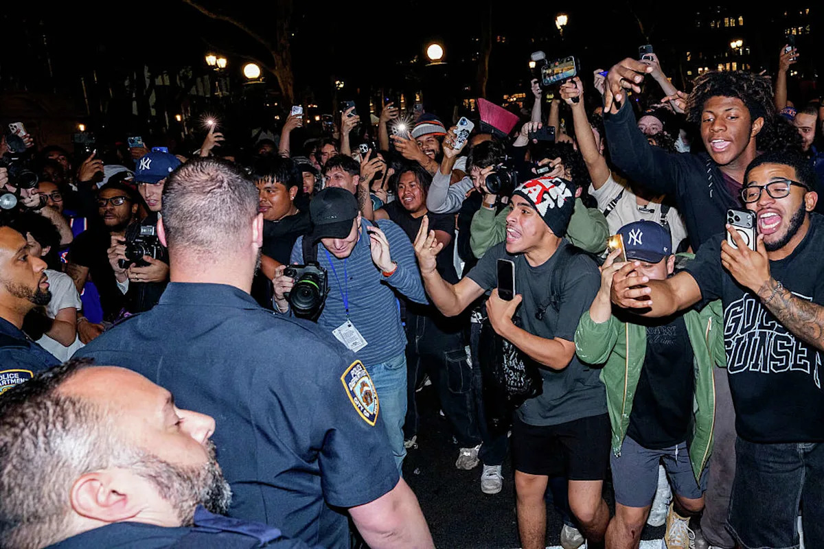 Videos show Spurs fans escorted through NYC after Knicks loss