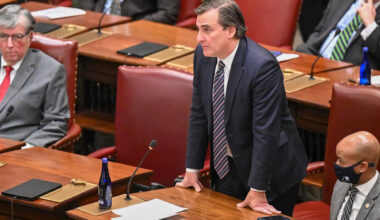 New York Democrats give preliminary approval to redistricting amendment