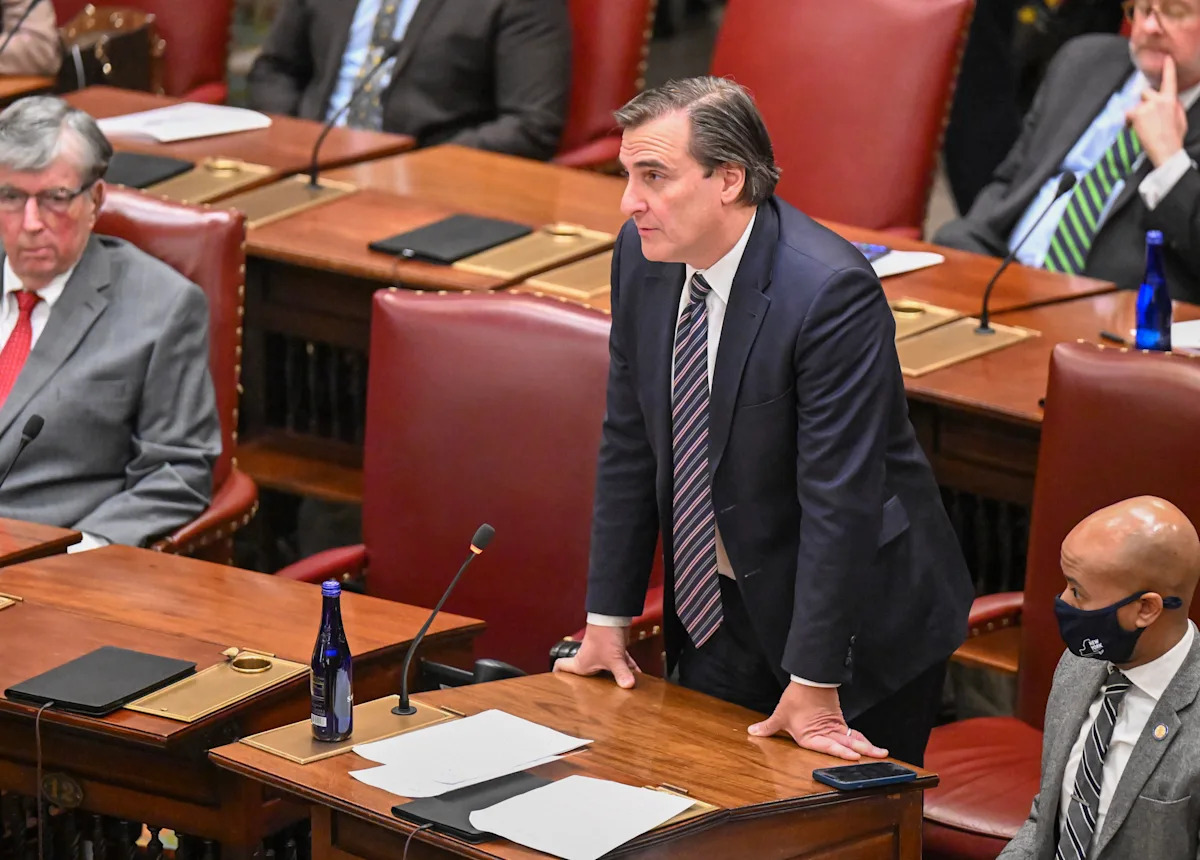 New York Democrats give preliminary approval to redistricting amendment