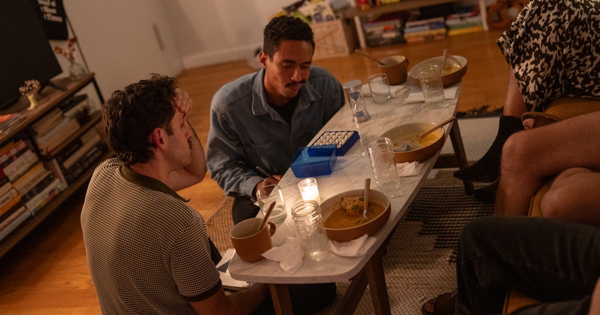 ‘Slanted Floors’ Is the Best Play in a One-Bedroom Apartment