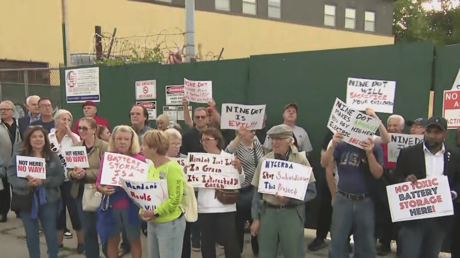 ‘Not Here’: Queens residents rally against battery storage