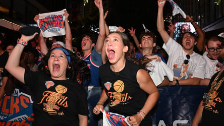 SEE IT: Knicks fans party in NYC streets, bars after team secures first title since 1973