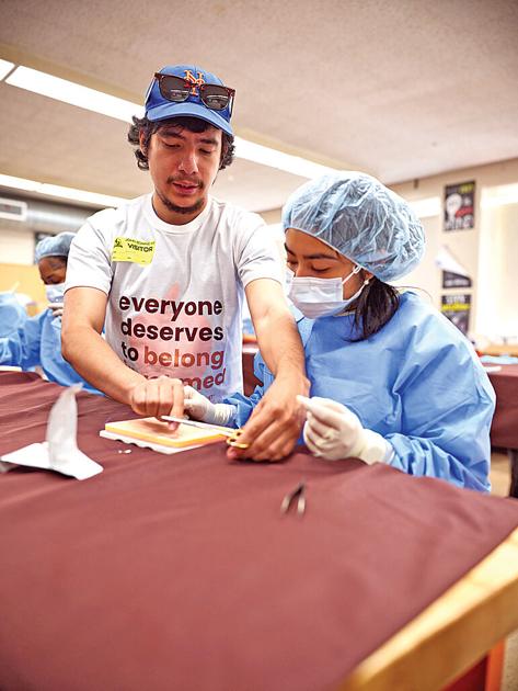 Students get a crash course in vet medicine |
