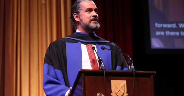 Award-winning author David Alexander Robertson receives honorary doctorate from Queen’s University | Spare News