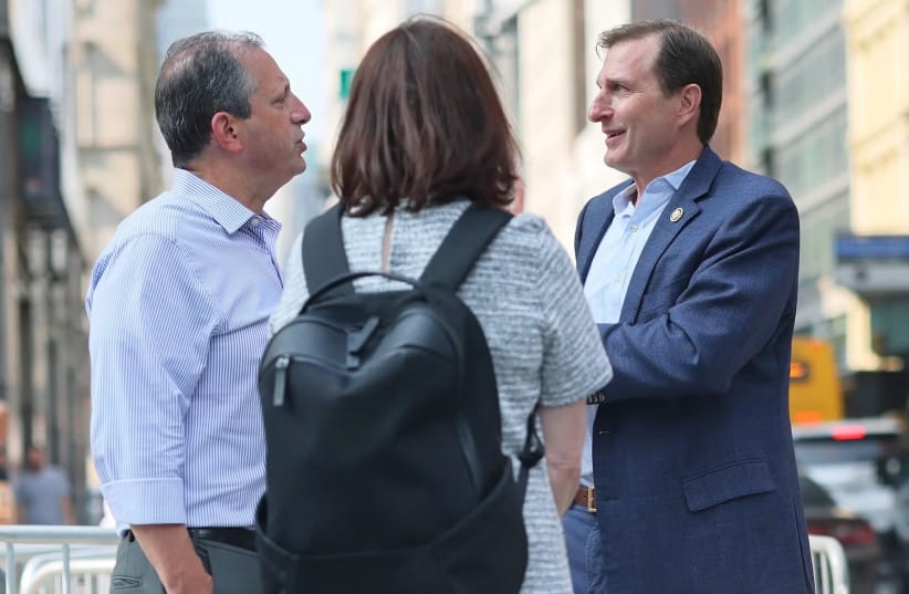NY-12 Congressional candidates Micah Lasher, Alex Bores, and George Conway participate in a forum moderated by Jewish Insider editor-in-chief Josh Kraushaar at the West Side Institutional Synagogue on May 12.
