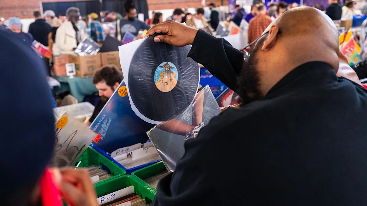 Traveling Record Fair VINYLCON! Makes NYC Debut in Brooklyn on June 13 and 14