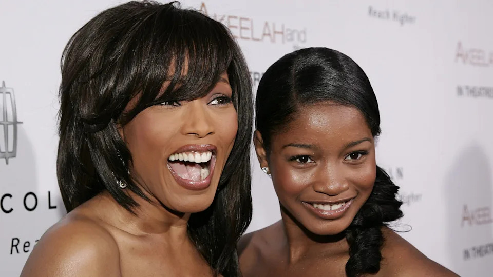 Keke Palmer Presents Angela Bassett with Excellence in Arts Award