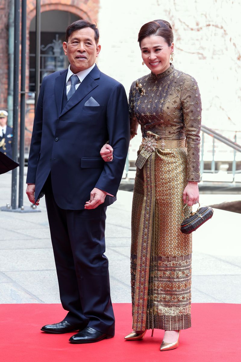 Queen Suthida's official European debut in Sweden marked a rare royal jewelry moment, as she appeared in a tiara on continental European soil for the first time since ascending the throne.
