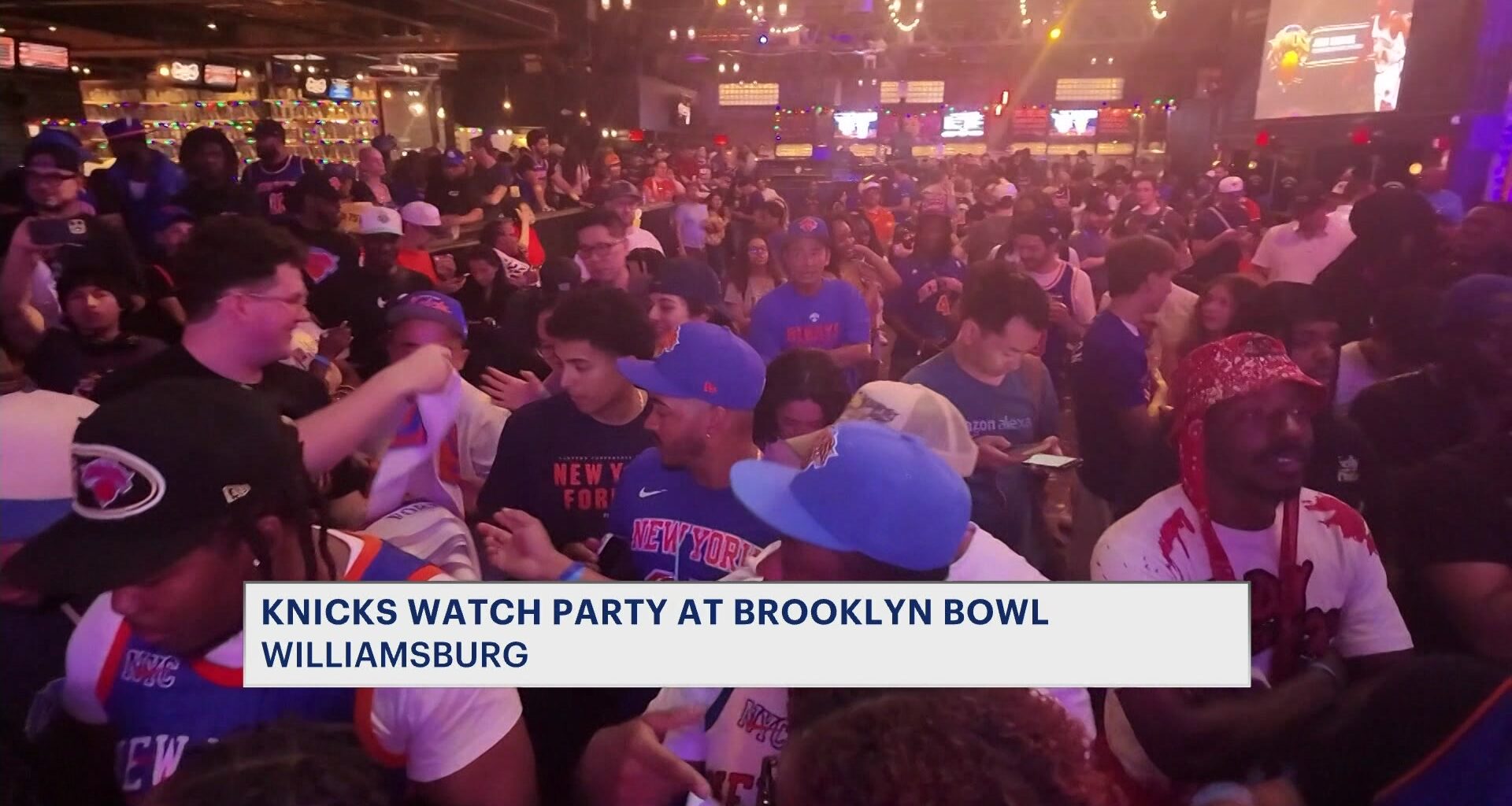 News 12 | Brooklyn | Hundreds Of Knicks Fans Pack Brooklyn Bowl For Game 3 Watch Party In Williamsburg