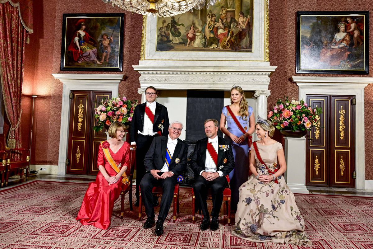 Catharina-Amalia proudly displayed the Order of Merit of the Federal Republic of Germany during the state banquet.