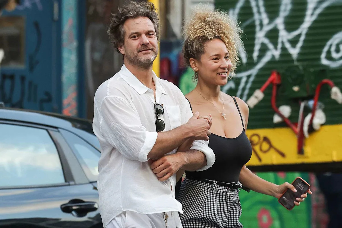 Joshua Jackson Holds Hands with Model Olivia Burgess in N.Y.C.