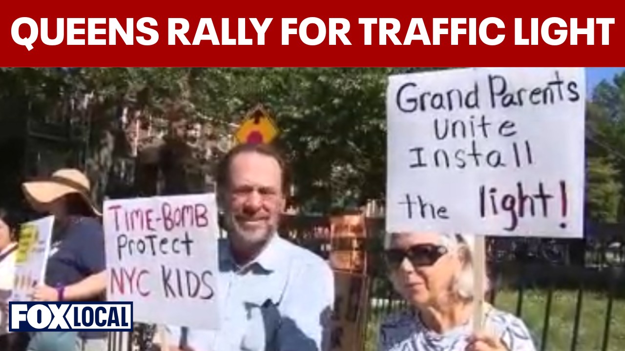 Queens parents rally for traffic light at dangerous Forest Hills intersection