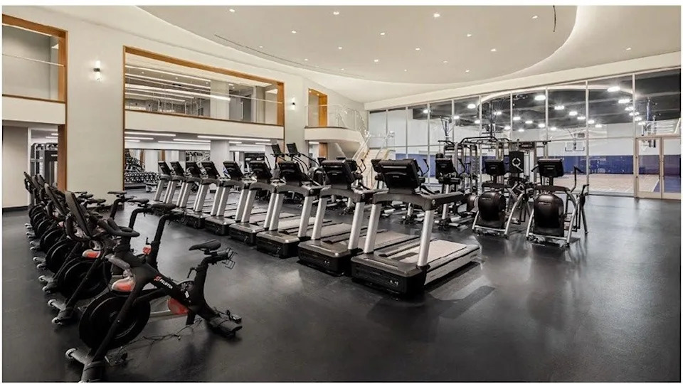 nyc luxe building gym