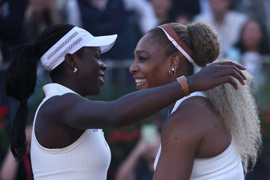 Williams (right) embraces Mboko after their win