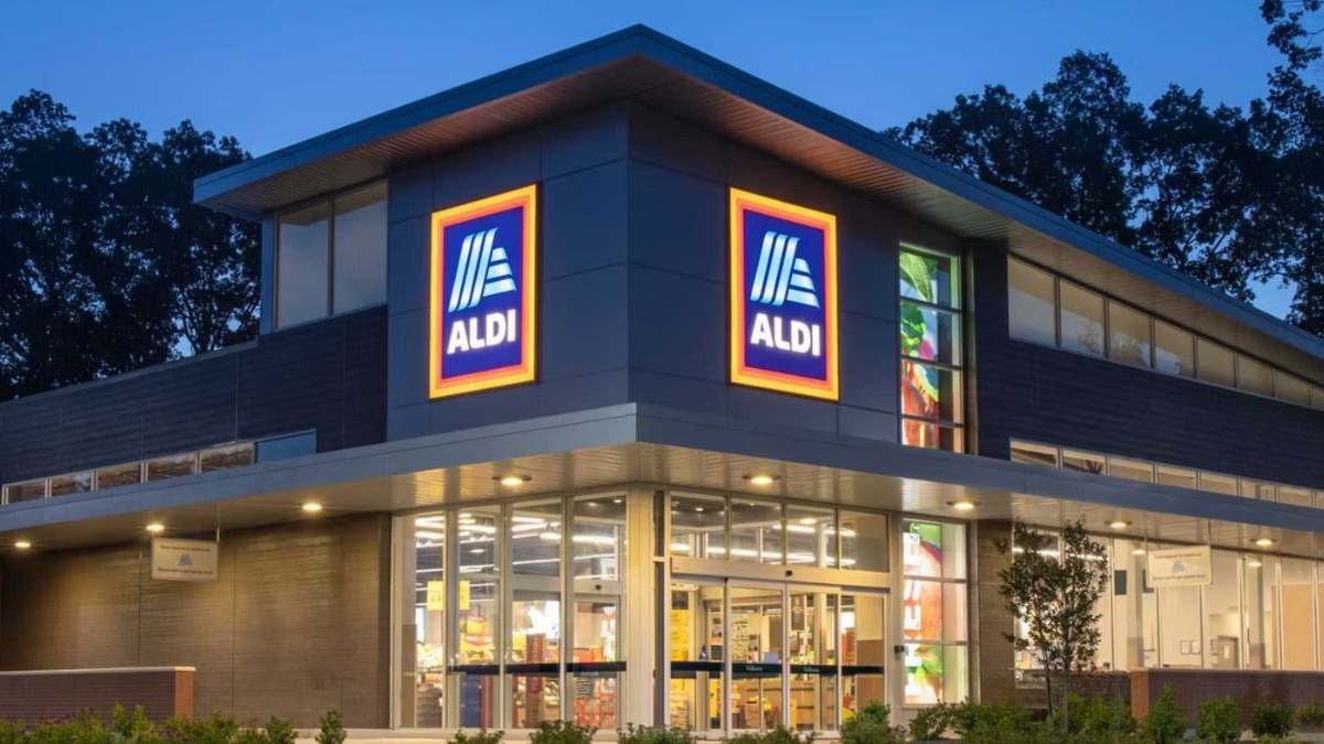 ALDI is bringing fresh groceries, private-label products, weekly ALDI Finds, and opening-day giveaways at its new store.