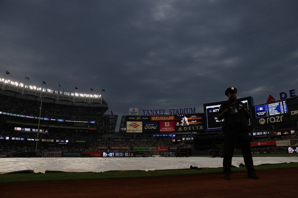 Red Sox-Yankees rained out Saturday, will play doubleheader in August