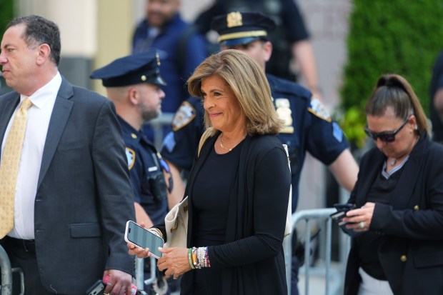 Hoda Kotb arrives at the funeral services for Clive Davis at Central Synagogue in New York, Monday, June 29, 2026. (AP Photo/Adam Gray)