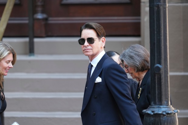 Greg Schriefer arrives at the funeral services for Clive Davis at Central Synagogue in New York, Monday, June 29, 2026. (AP Photo/Adam Gray)