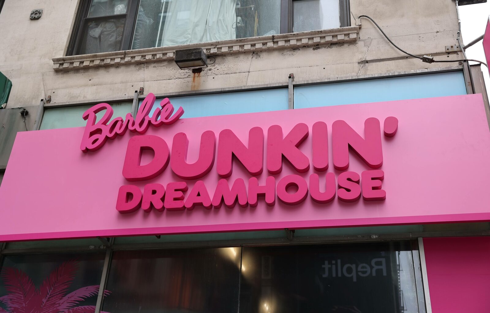 Dunkin' Barbie® DreamHouse™