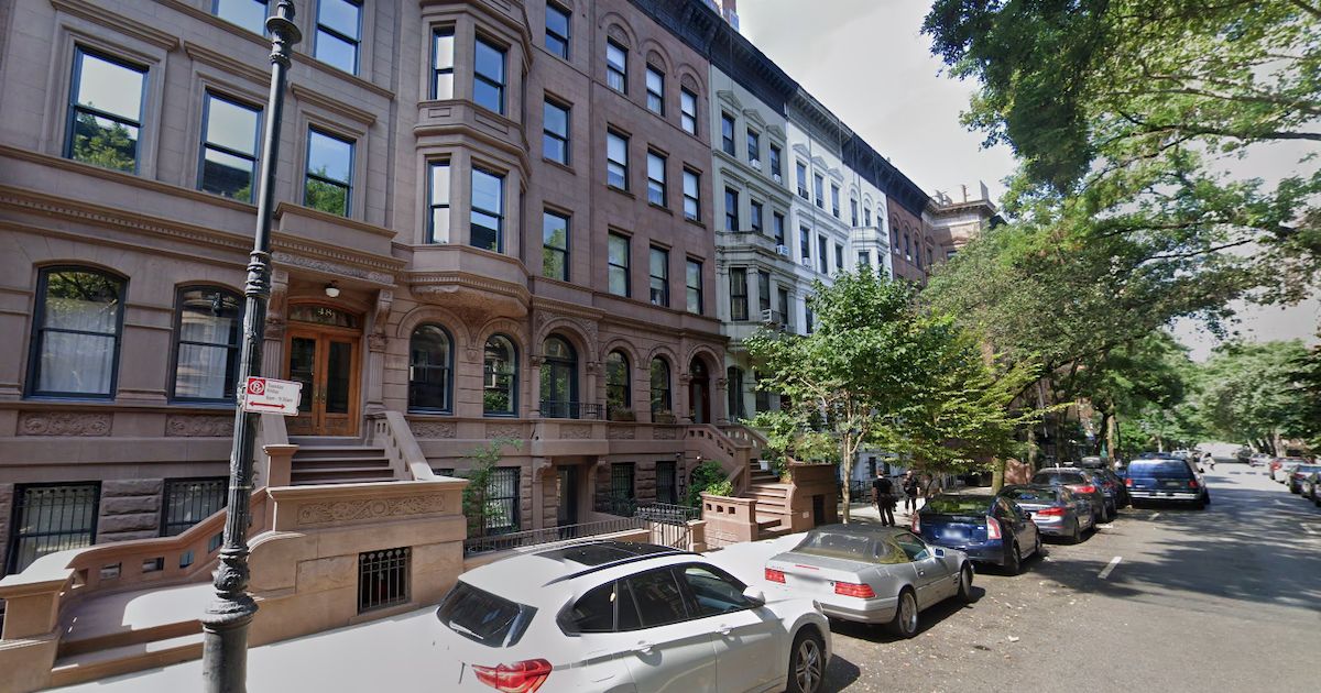 A Notorious $85 Million UWS Mega-Mansion Just Became Manhattan's Biggest Deal of the Week