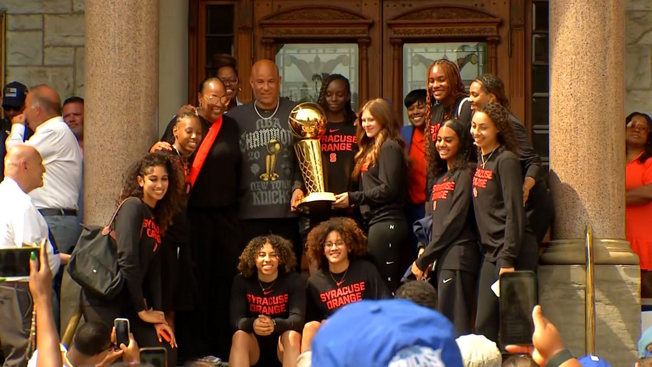 City of Syracuse honors Knicks assistant coach Rick Brunson