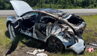 Four hurt in two-car crash on New York Thruway in Henrietta Saturday afternoon