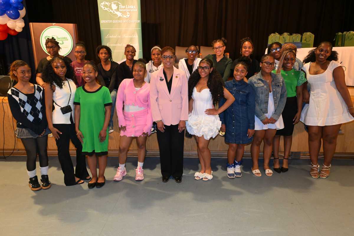 EmpowerHER graduation ceremony held by Greater Queens Chapter of The Links – QNS