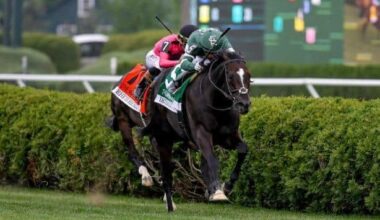Deterministic repeats in Manhattan, shatters course record