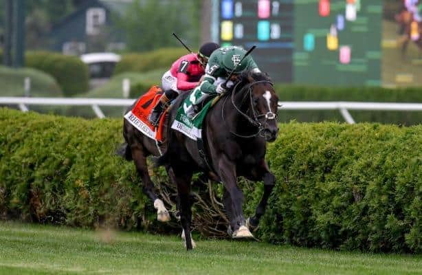 Deterministic repeats in Manhattan, shatters course record