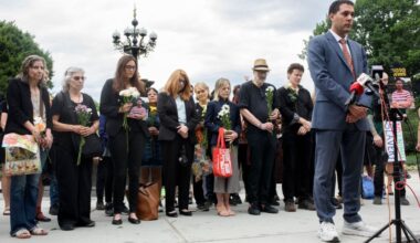 Family of teenager killed in Central Park carriage horse crash asks Mamdani to impose immediate ban
