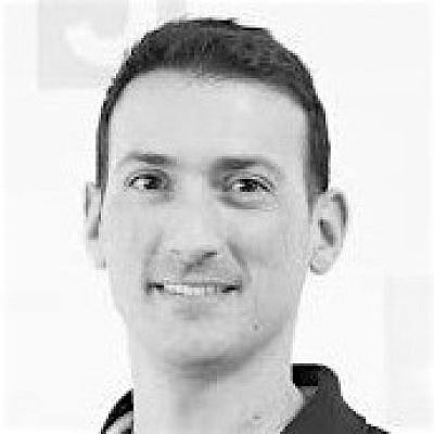 The Blogs: The End of the New York Era | Elkana Bar Eitan