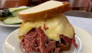 Iconic New York deli coming to St. Louis