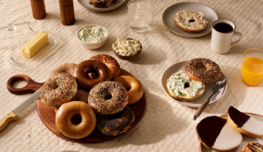 New York’s famous H&H Bagels opens in Chicago – NBC Chicago
