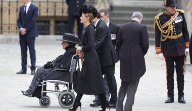 India Hicks accompanies her mother Lady Pamela Hicks as they arrive at Westminster Abbey ahead of The State funeral of Queen Elizabeth II in 2022.