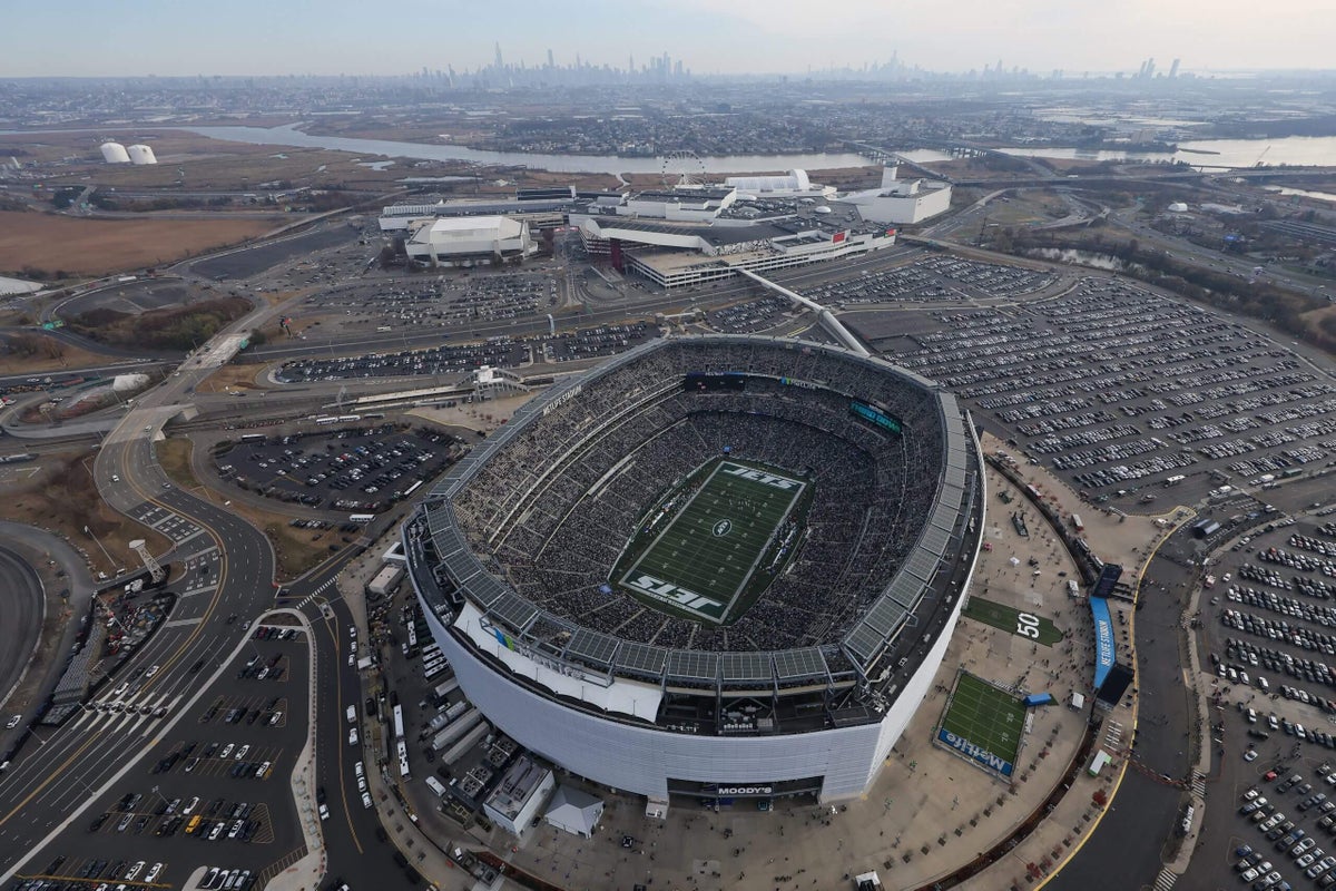Less than six percent of $98 New Jersey Transit tickets to MetLife Stadium sold