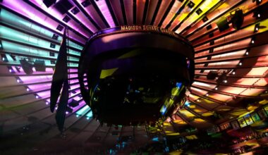 Man falls to his death during rock concert at MSG – NBC New York
