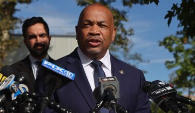 Heastie's no on plastics, but yes to gerrymandering
