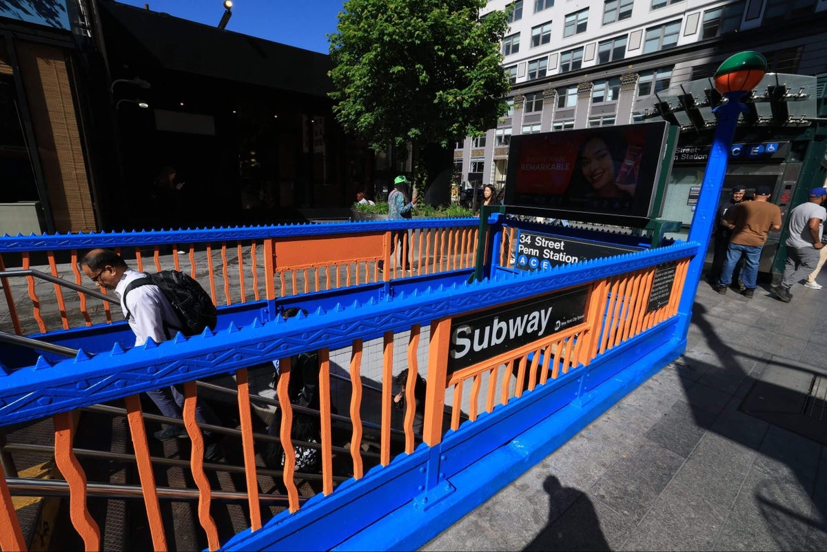 Born out of Knicks fever: How a subway entrance became New York’s newest fan landmark