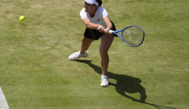 Rakhimova's lob reaches great heights before dropping over Raducanu's head at Queen's