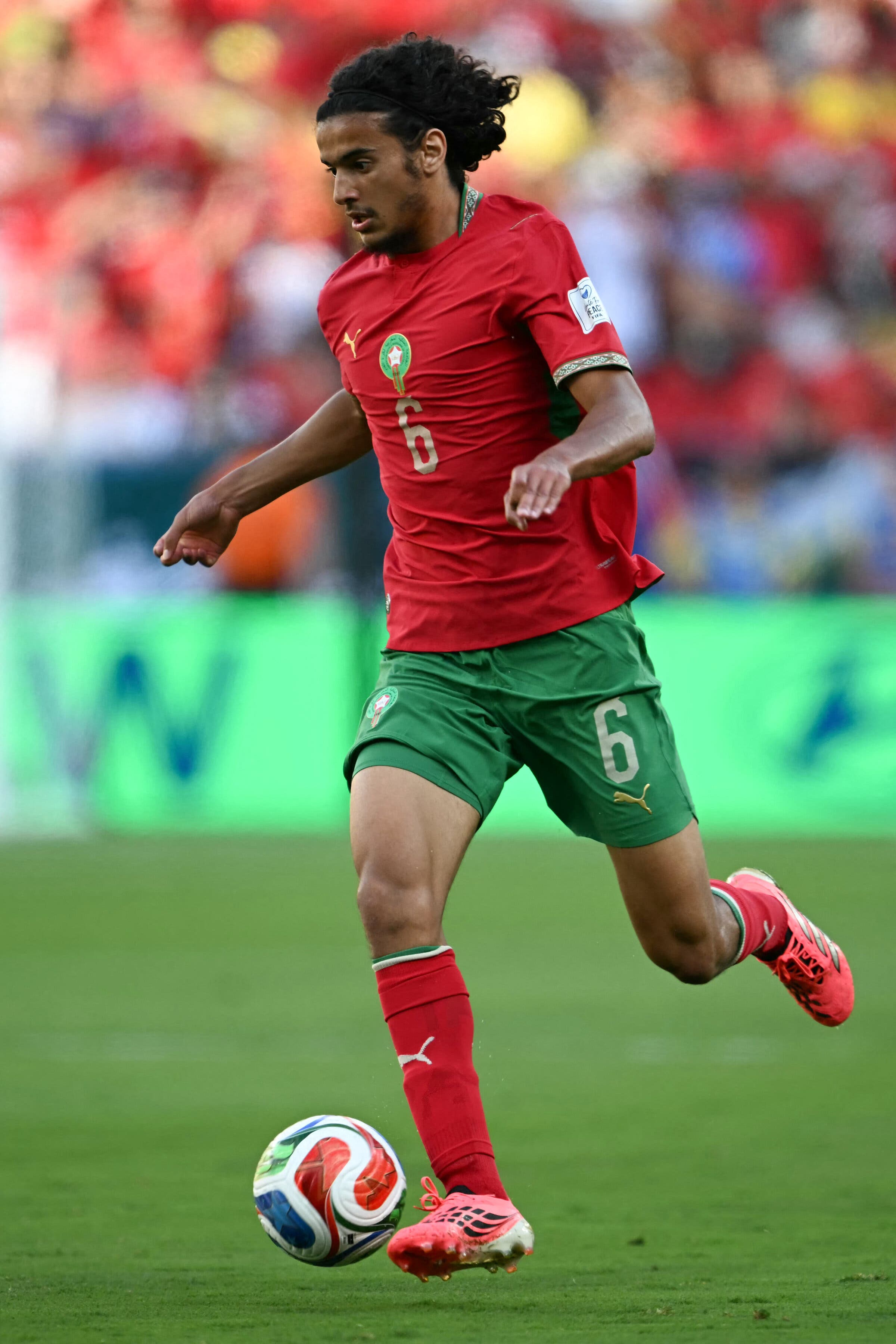 World Cup Daily Update | Empty Seats and Breakout Stars
